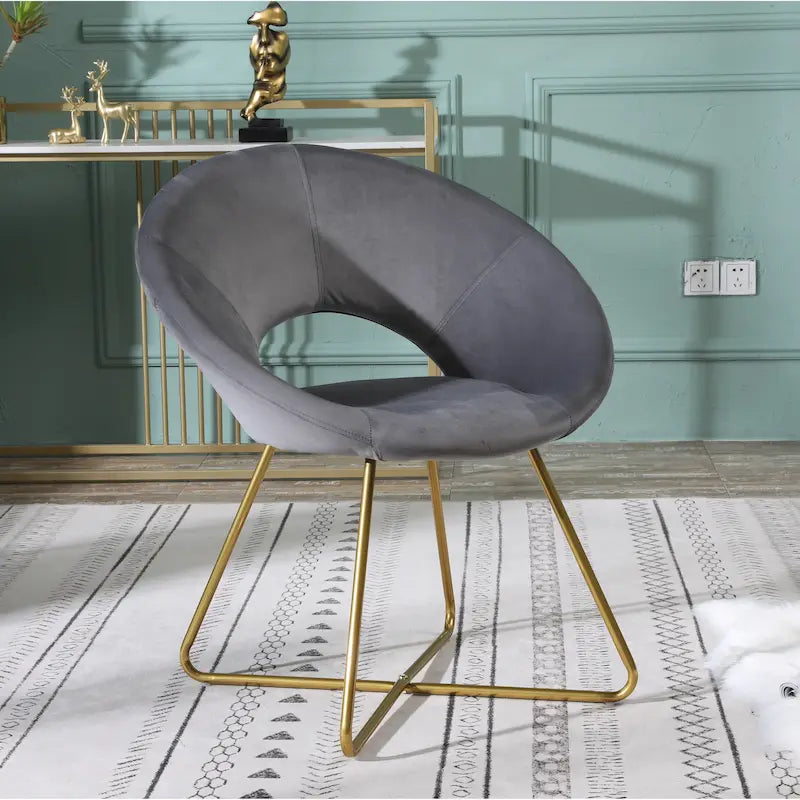 Poltrona imbottita in poliestere da 28" con base dorata