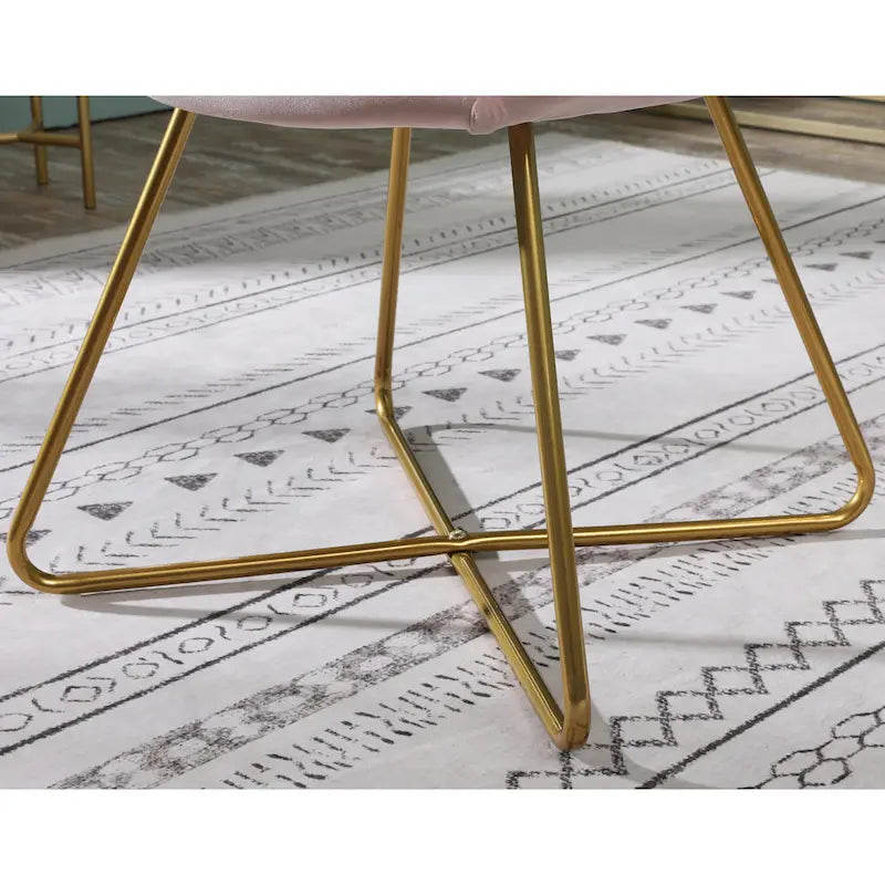Poltrona imbottita in poliestere da 28" con base dorata