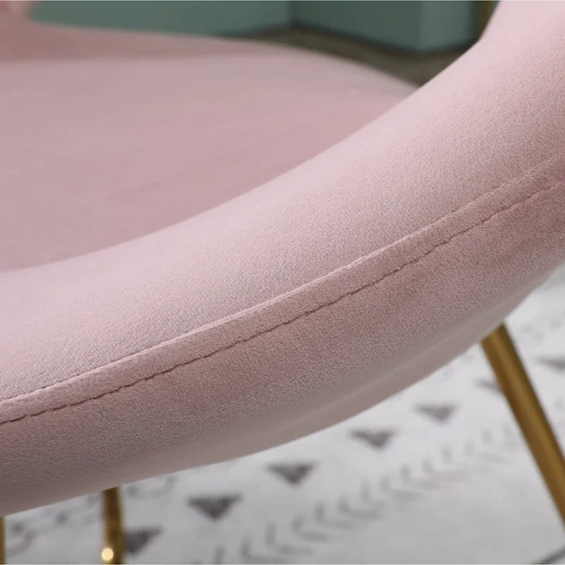 Poltrona imbottita in poliestere da 28" con base dorata
