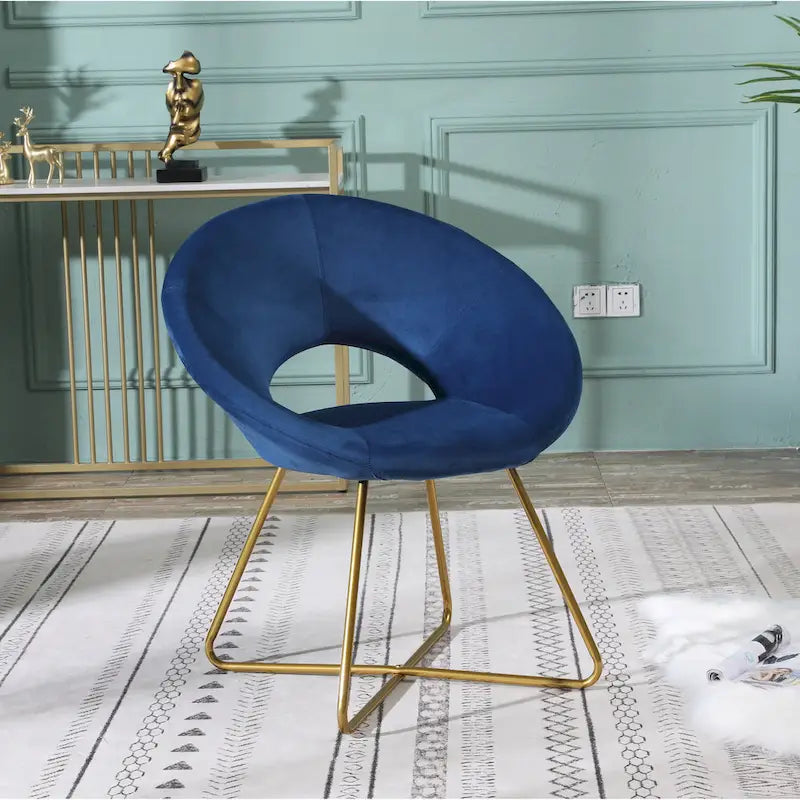 Poltrona imbottita in poliestere da 28" con base dorata