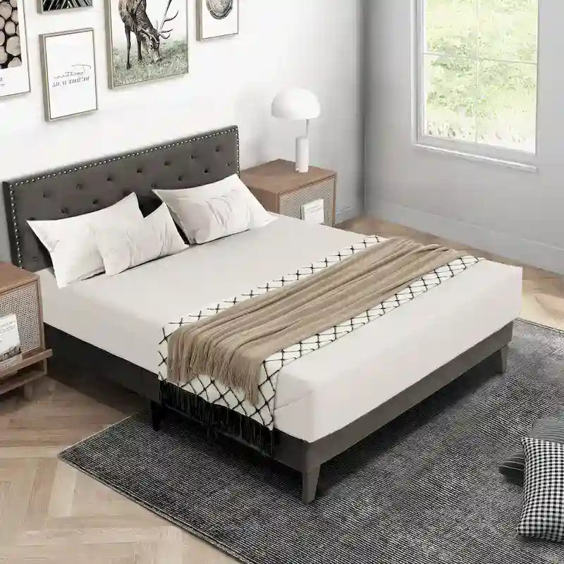 Base letto imbottita con testiera trapuntata