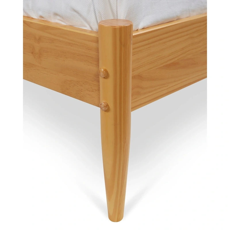 Letto Queen Size con Piattaforma in Legno Massello Stile Mid-Century