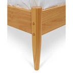 Letto Queen Size con Piattaforma in Legno Massello Stile Mid-Century